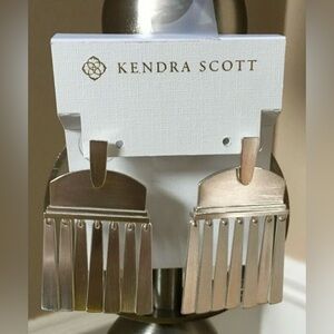 NWT - KENDRA SCOTT Layne Silver Statement Earrings - New With Tags